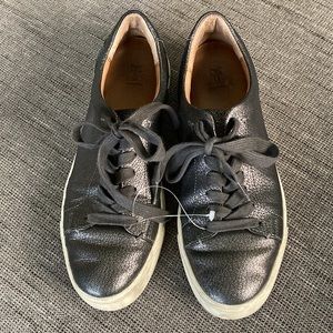 Frye Metallic Pewter Ivy Lace Up Tennis Shoes 8